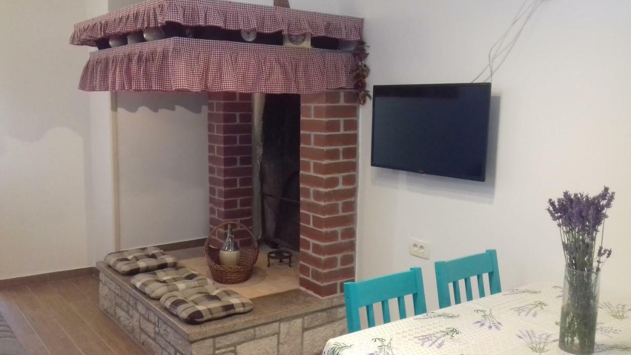 Authentic Istria&Pet Friendly Apartment Banko Near Rovinj Kanfanar Bagian luar foto